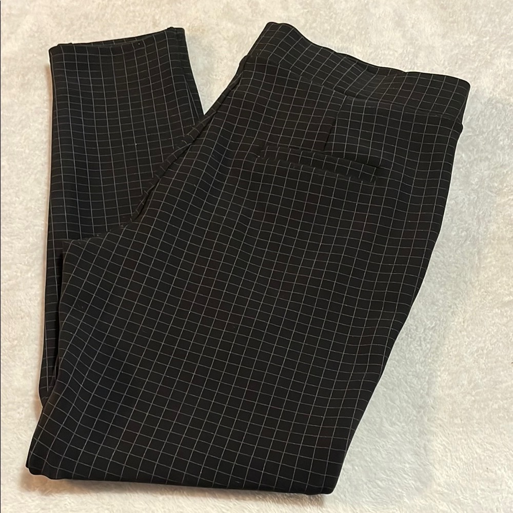 Maze Collection Black and White Checkered Pants - Picture 2 of 10